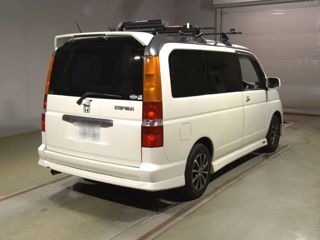 2001 Honda Step WGN RF3[1]