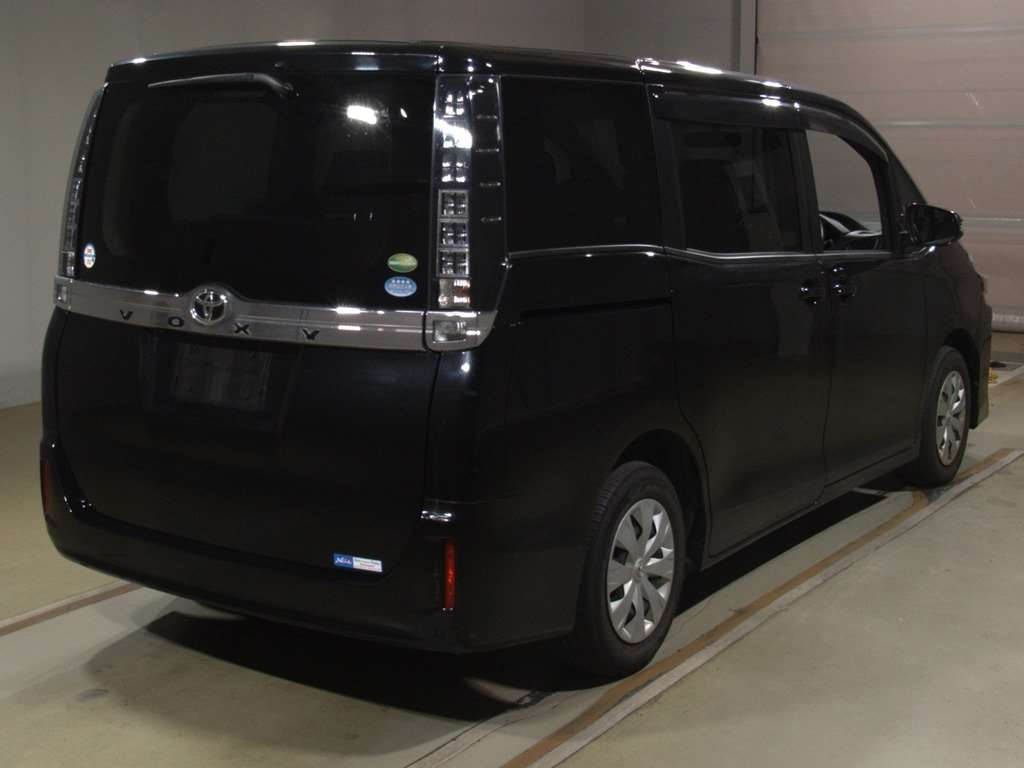 2017 Toyota Voxy ZRR80G[1]