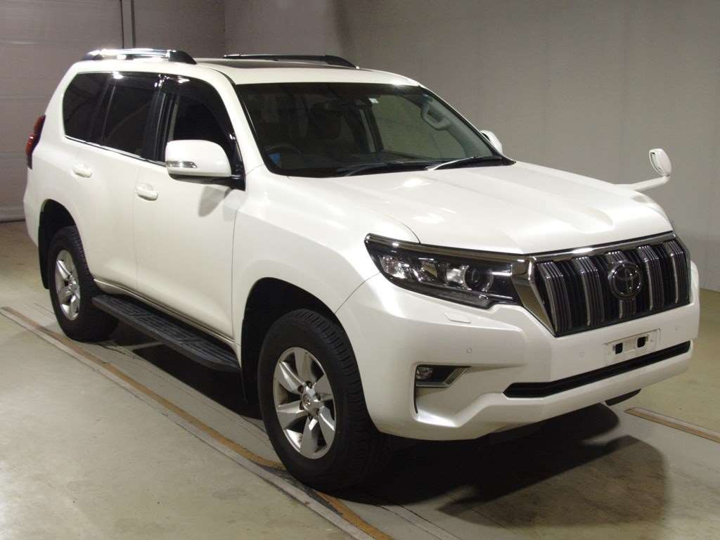 2020 Toyota Land Cruiser Prado GDJ150W[2]