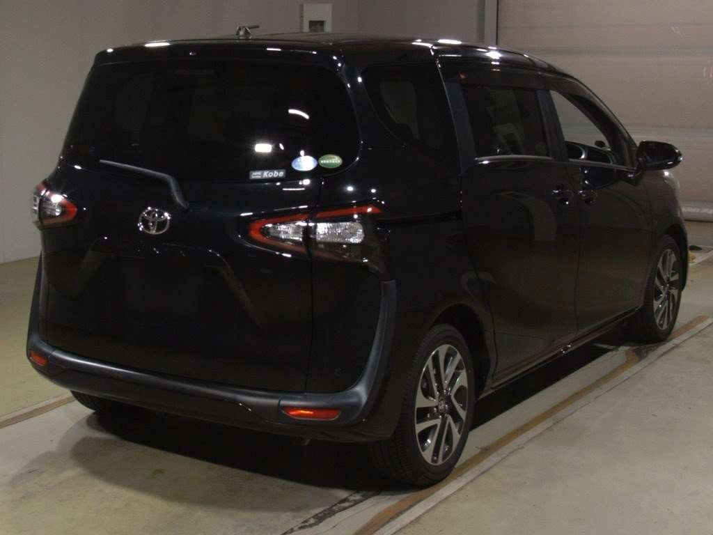 2017 Toyota Sienta NSP170G[1]