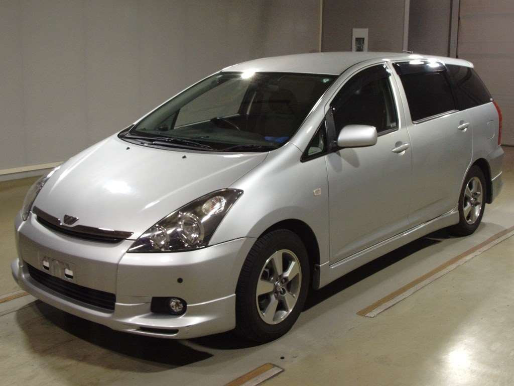 2005 Toyota Wish ZNE10G[0]