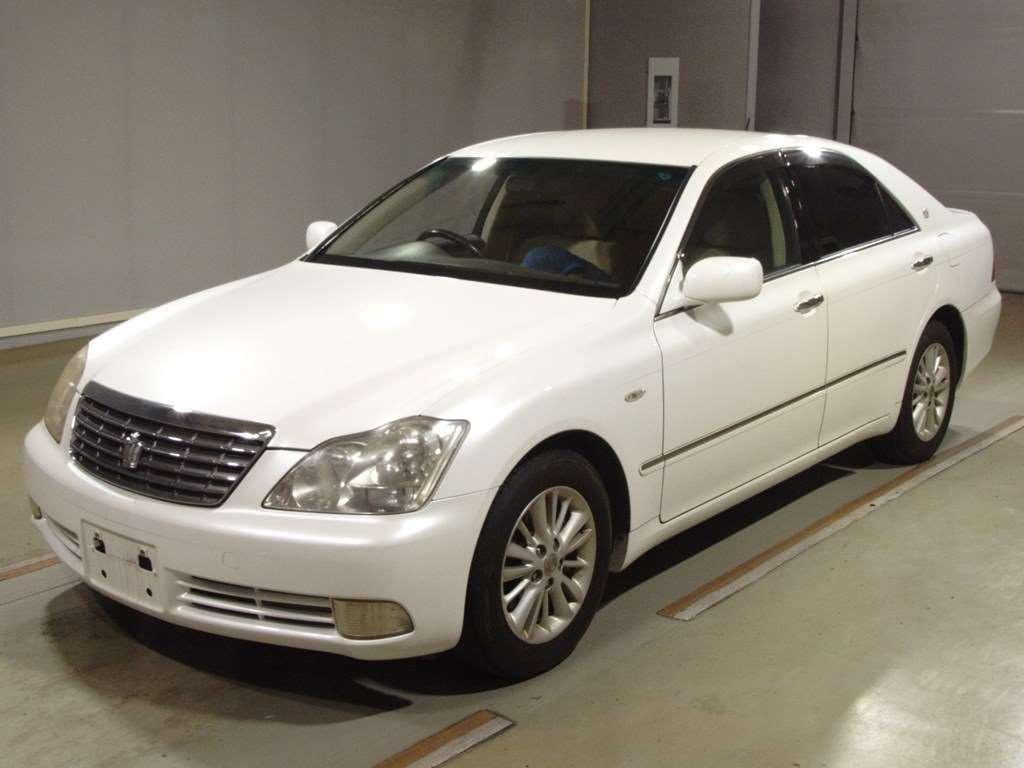 2005 Toyota Crown GRS182[0]