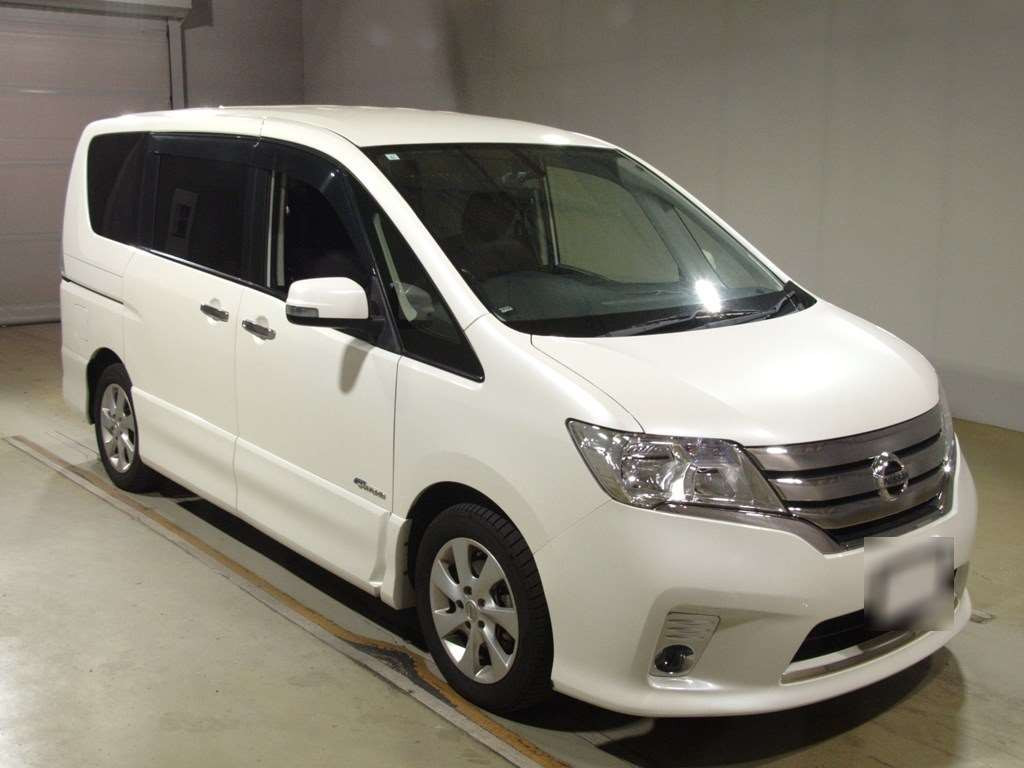 2013 Nissan Serena HFC26[2]