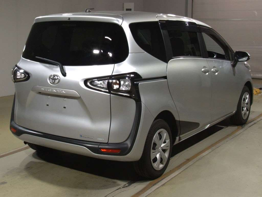 2020 Toyota Sienta NCP175G[1]