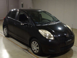 2010 Toyota Vitz