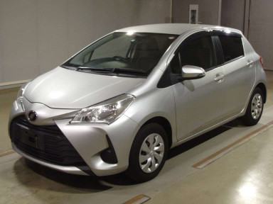 2017 Toyota Vitz