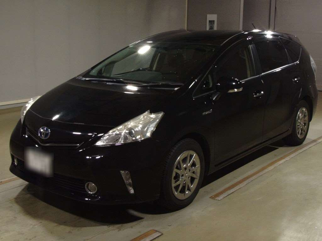 2014 Toyota Prius alpha ZVW41W[0]