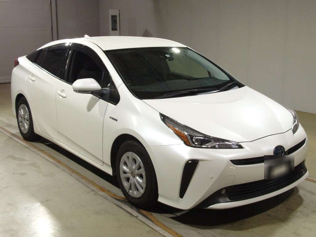 2019 Toyota Prius ZVW51[2]