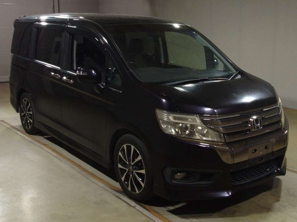 2013 Honda Step WGN Spada RK5[2]