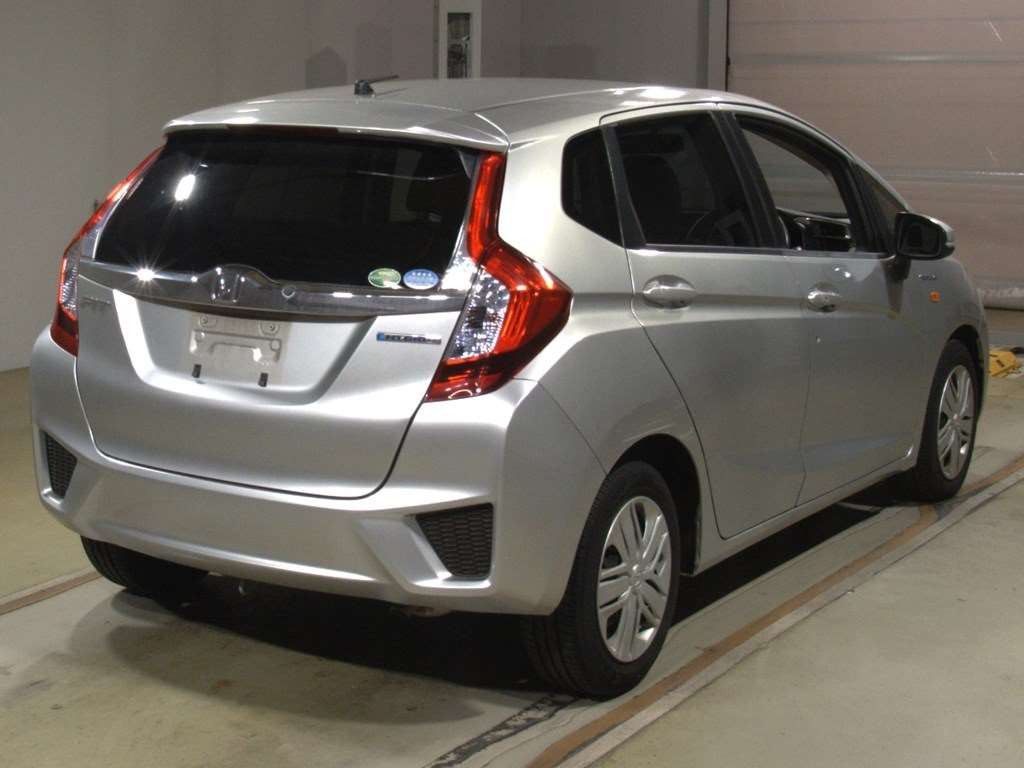 2013 Honda Fit Hybrid GP5[1]