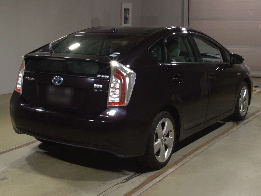 2012 Toyota Prius ZVW30[1]