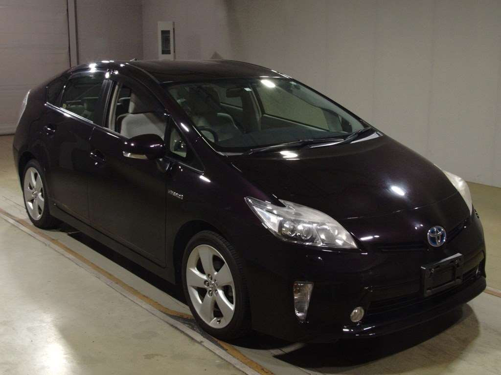 2012 Toyota Prius ZVW30[2]