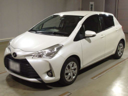 2017 Toyota Vitz