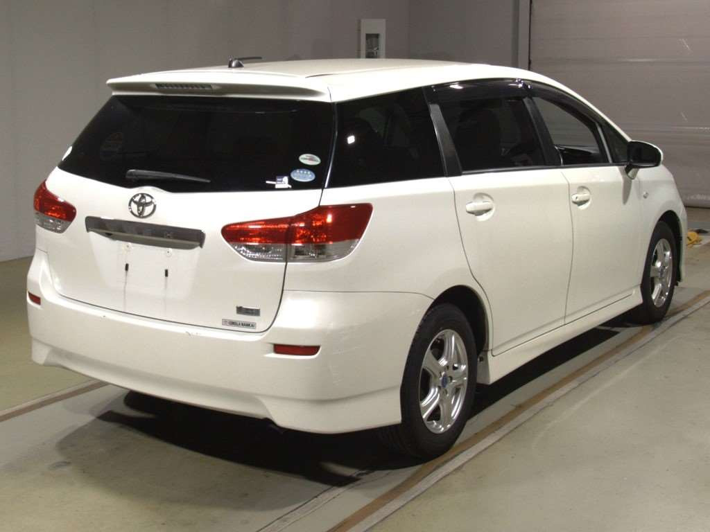 2011 Toyota Wish ZGE20G[1]