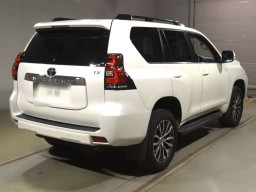 2020 Toyota Land Cruiser Prado