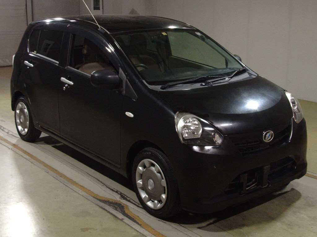 2012 Daihatsu Mira es LA300S[2]