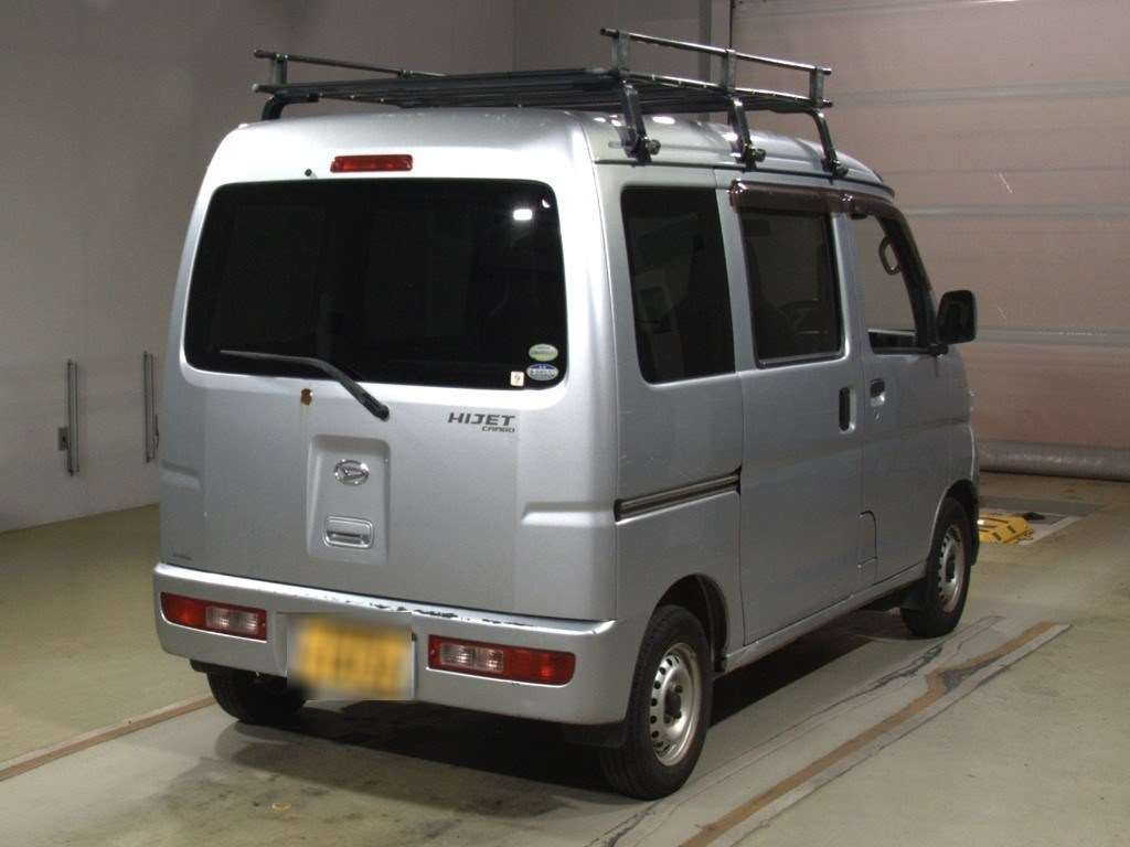 2014 Daihatsu Hijet Cargo S331V[1]