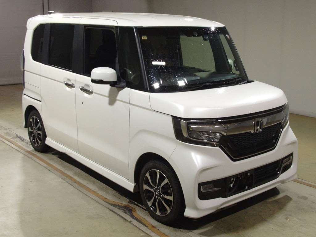 2019 Honda N-BOX CUSTOM JF3[2]