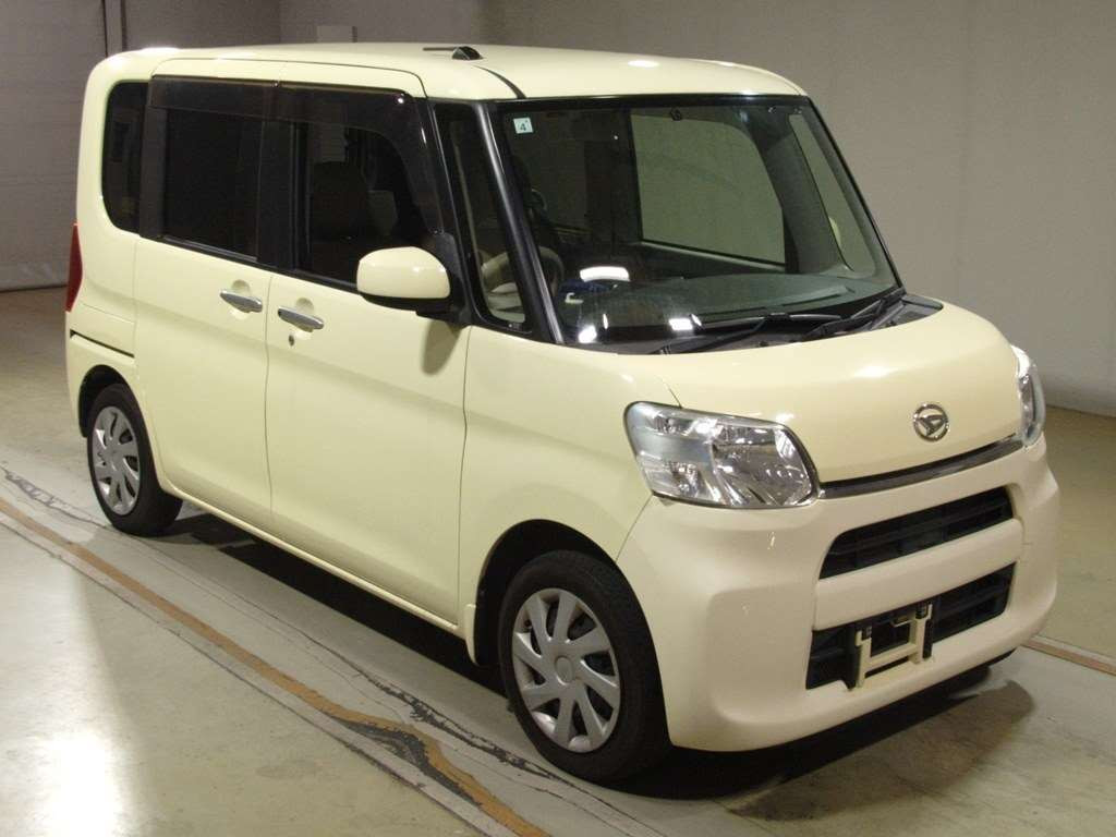 2015 Daihatsu Tanto LA600S[2]