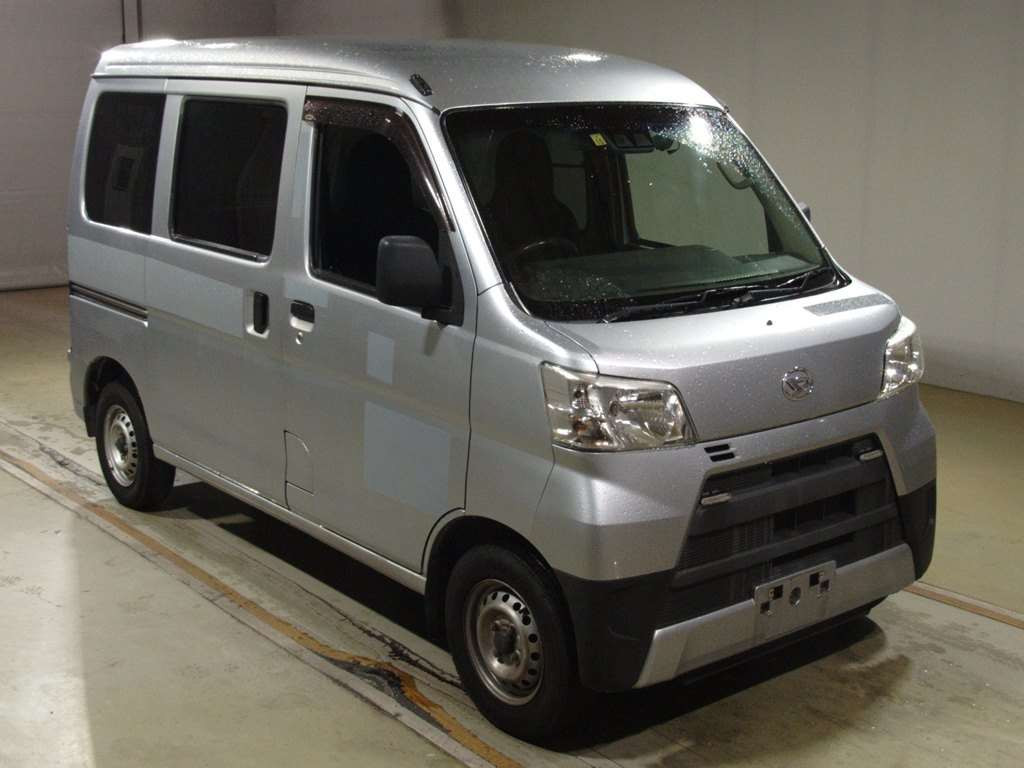 2018 Daihatsu Hijet Cargo S321V[2]