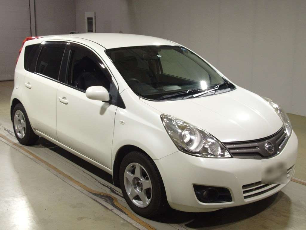 2009 Nissan Note E11[2]