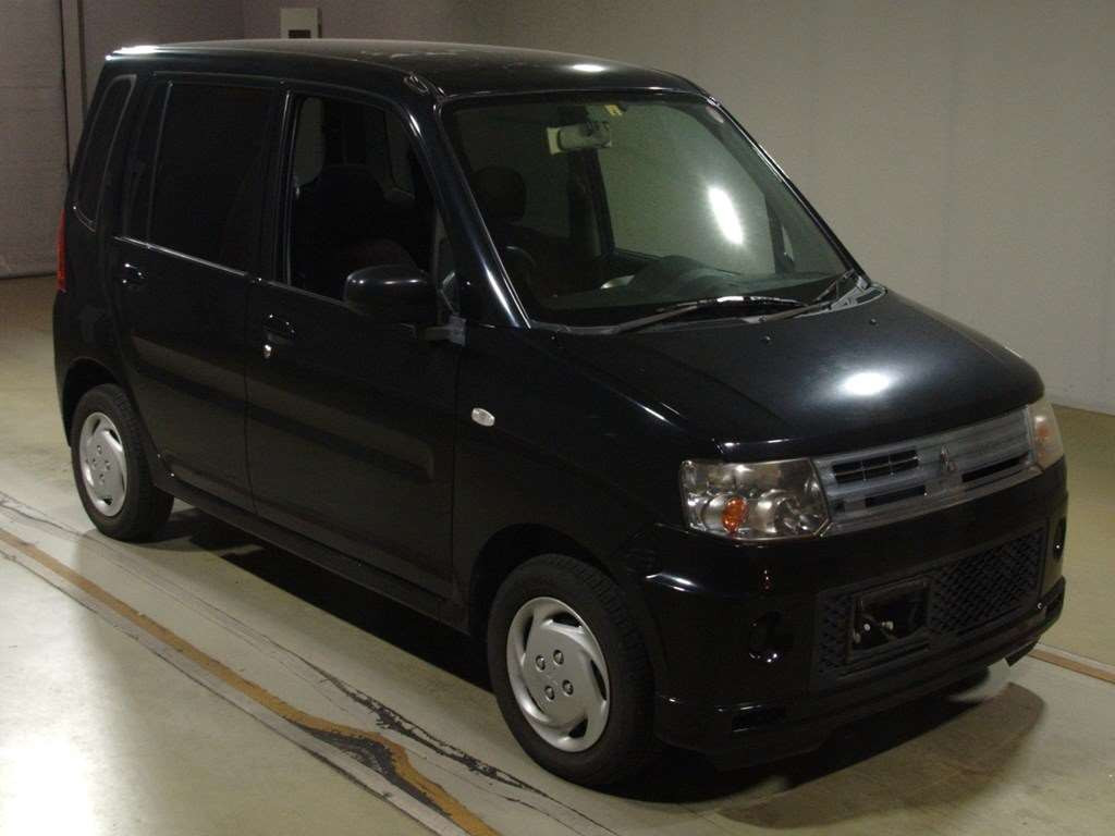 2010 Mitsubishi Toppo H82A[2]