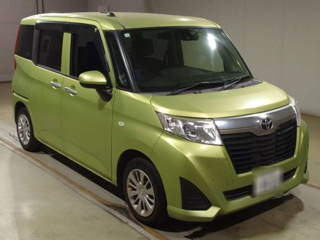 2016 Toyota Roomy M900A[2]