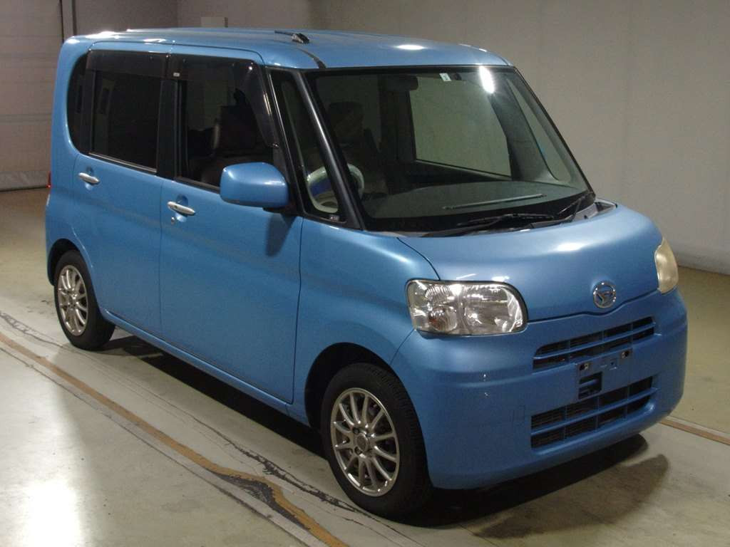 2013 Daihatsu Tanto L375S[2]