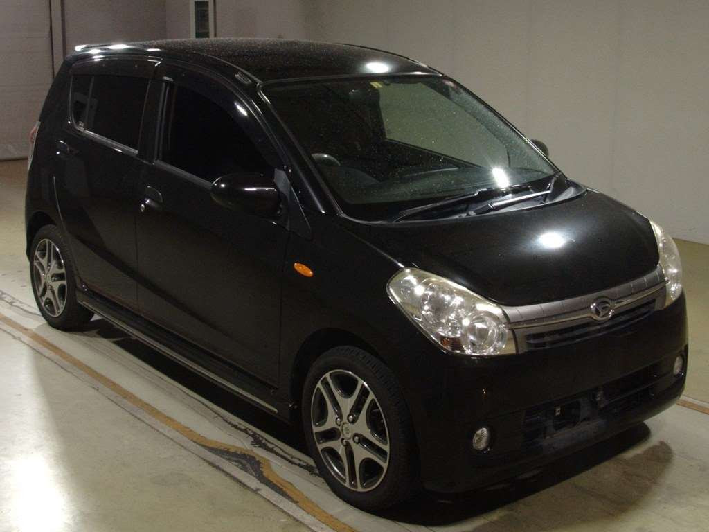 2010 Daihatsu Mira Custom L275S[2]