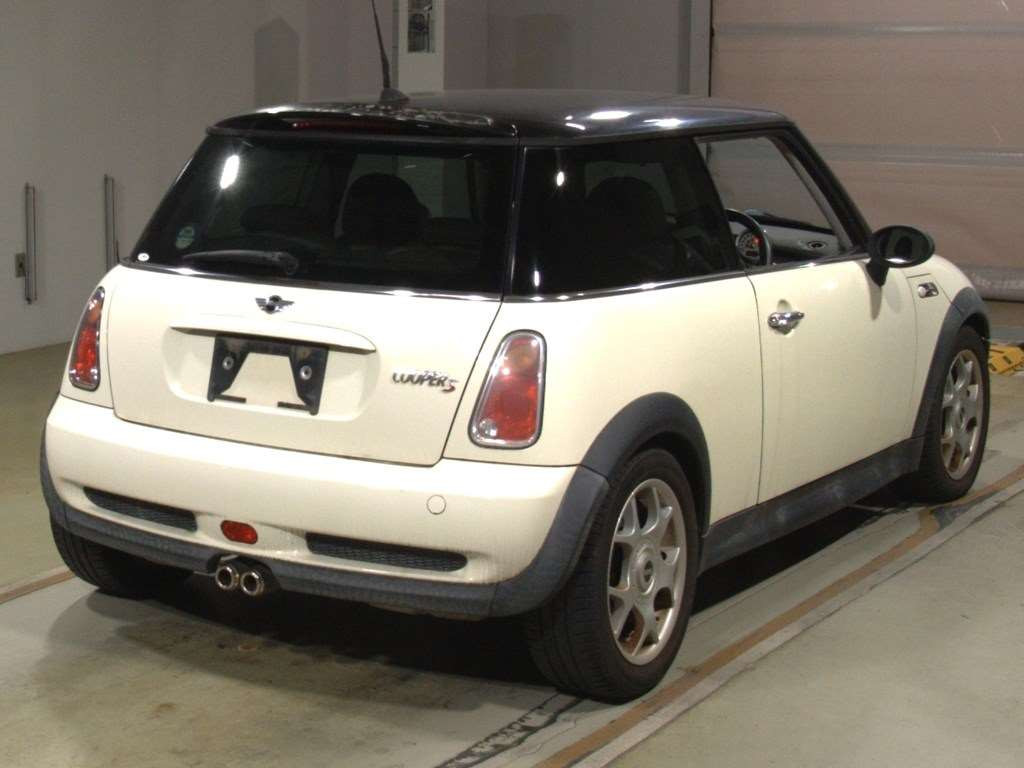 2005 Mini MINI RE16[1]