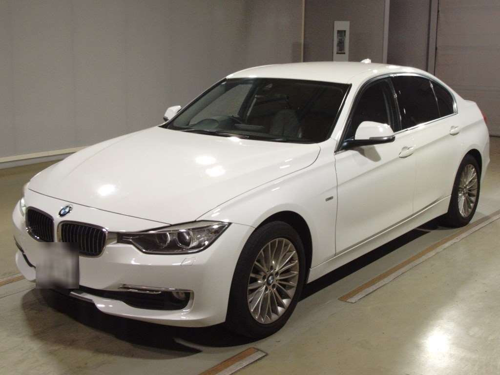 2014 BMW 3 Series 3D20[0]