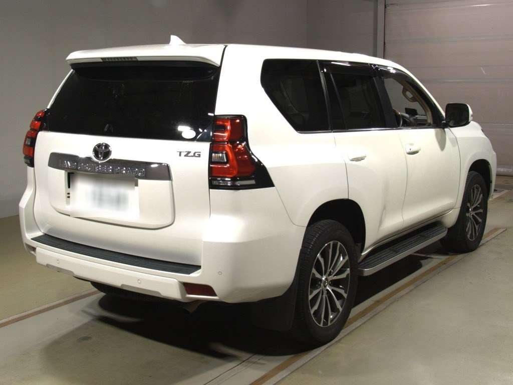 2020 Toyota Land Cruiser Prado GDJ151W[1]