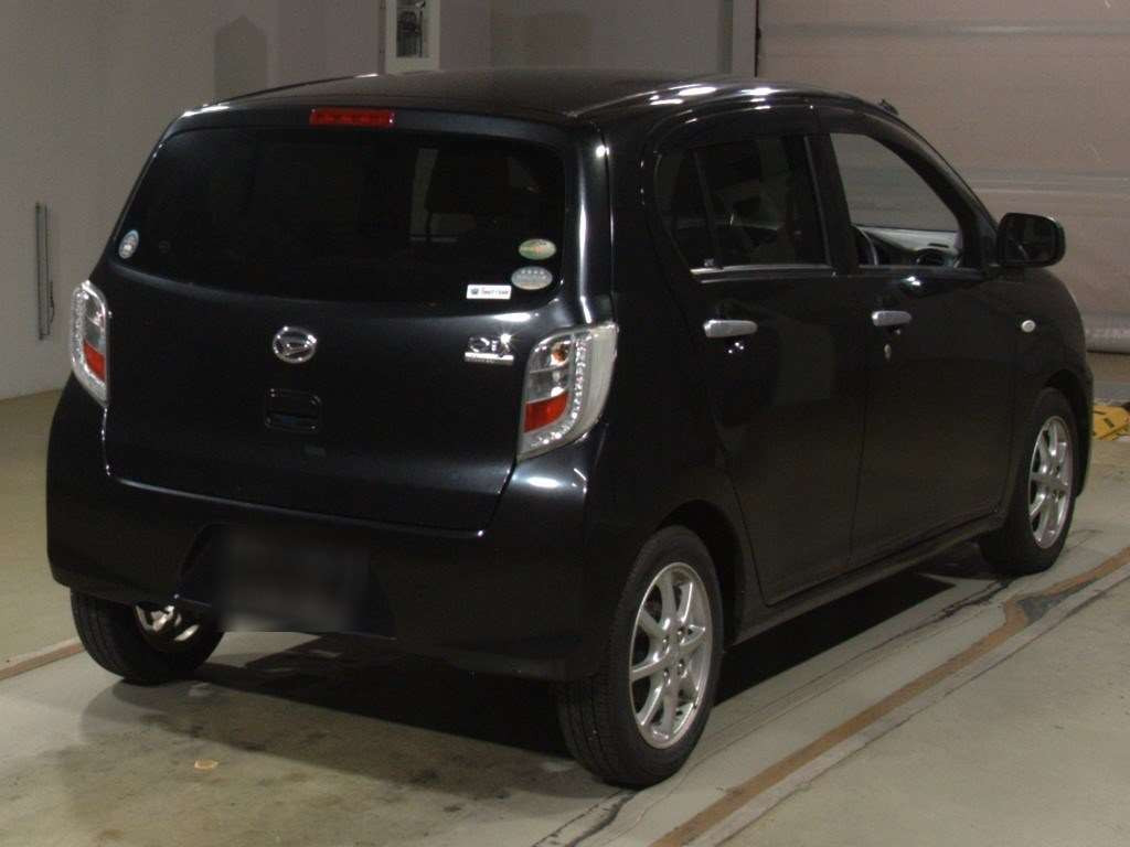 2015 Daihatsu Mira es LA300S[1]