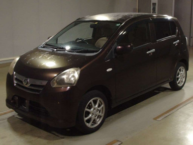 2013 Daihatsu Mira es