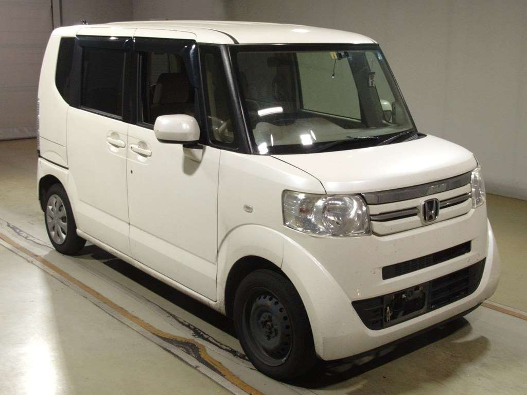 2017 Honda N-BOX JF1[2]