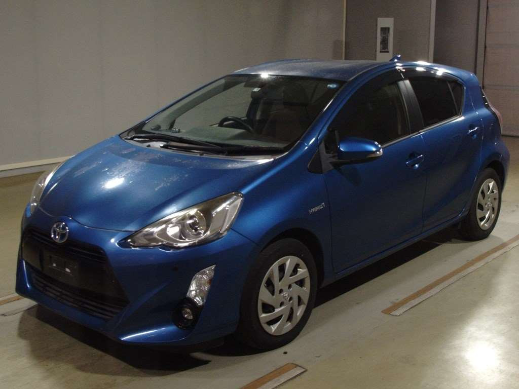 2015 Toyota Aqua NHP10[0]