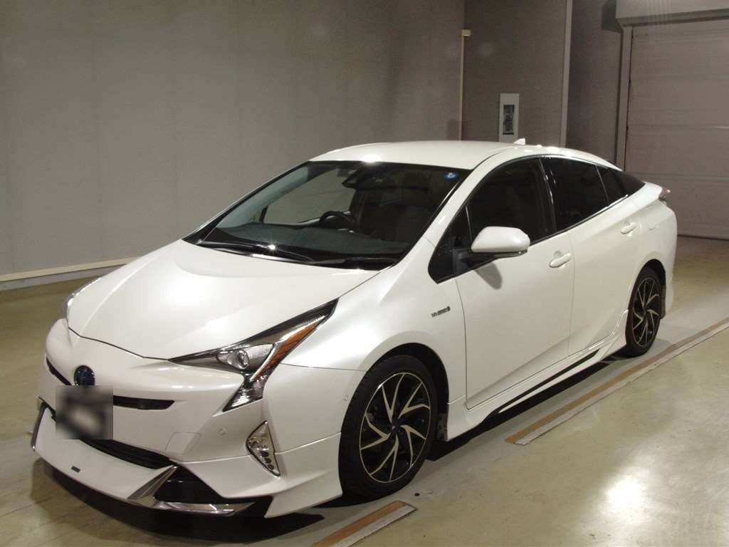 2017 Toyota Prius ZVW50[0]