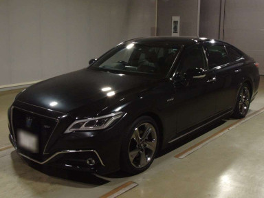 2018 Toyota Crown Hybrid