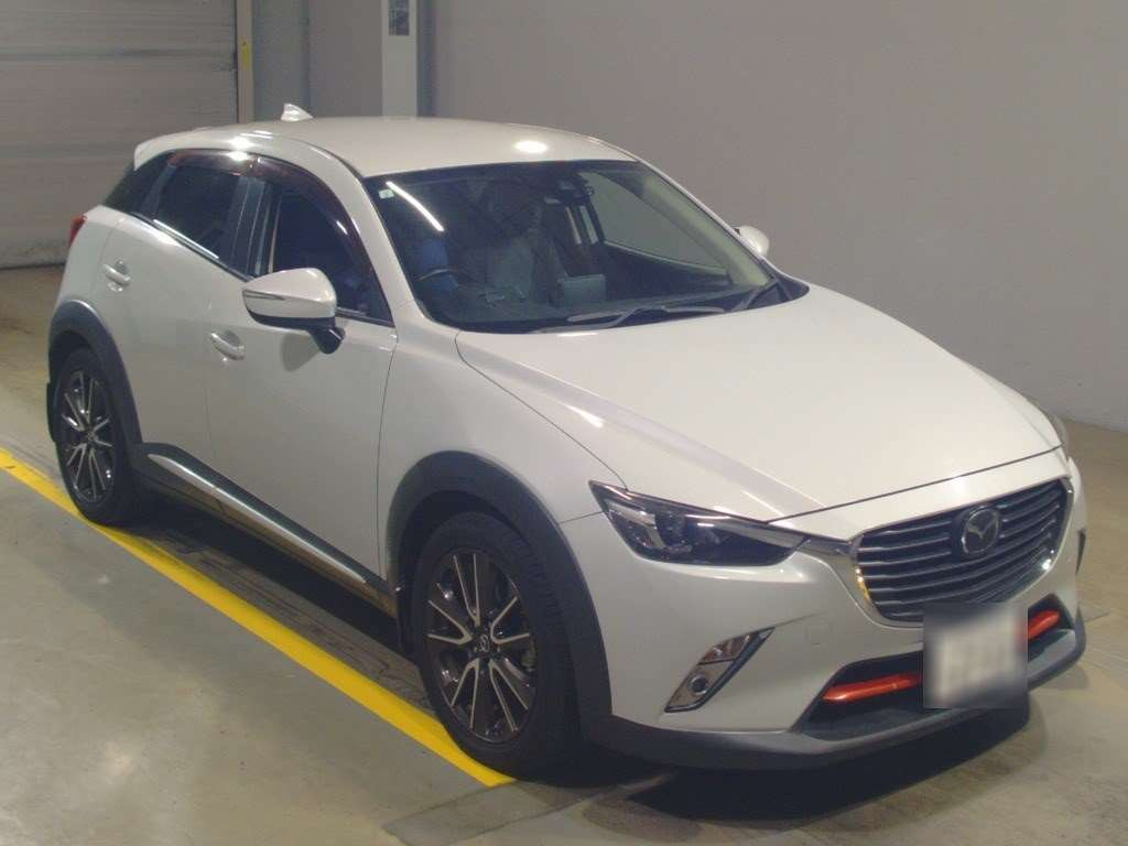 2015 Mazda CX-3 DK5FW[2]