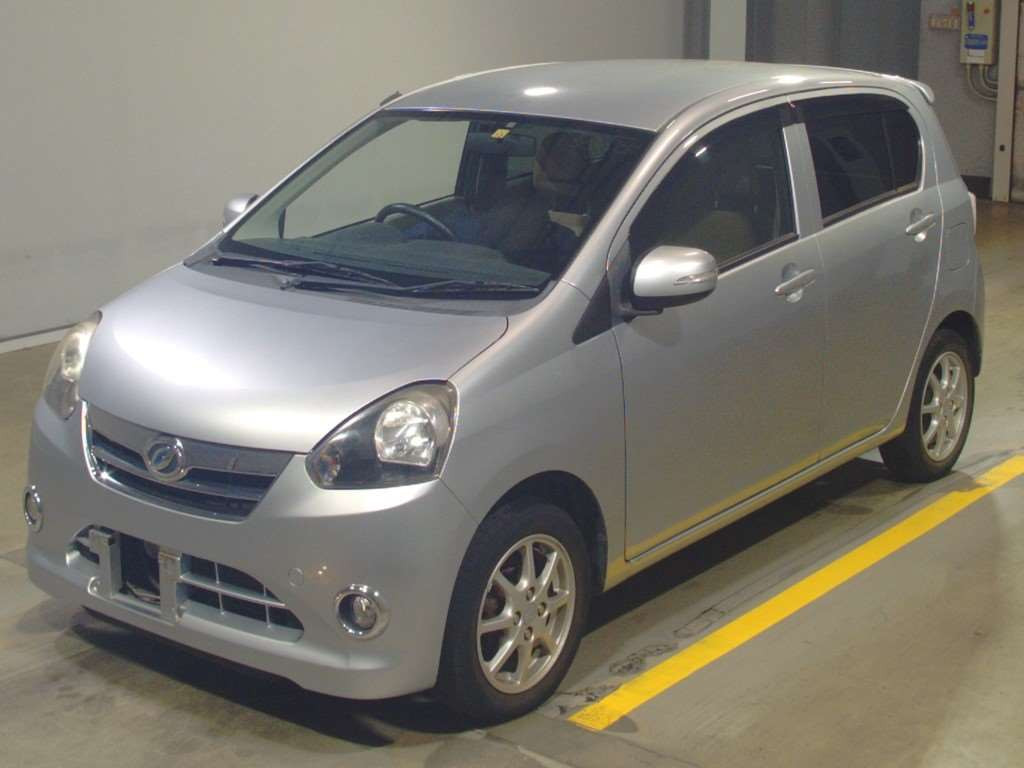 2011 Daihatsu Mira es LA300S[0]