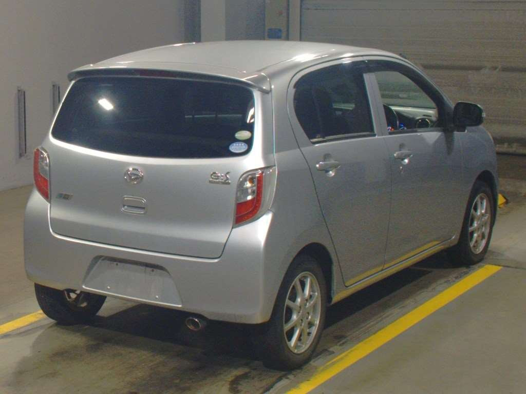 2011 Daihatsu Mira es LA300S[1]