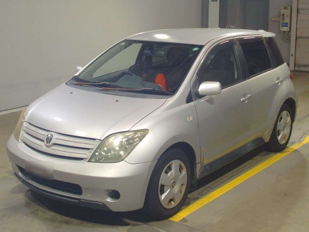 2003 Toyota IST NCP61[0]