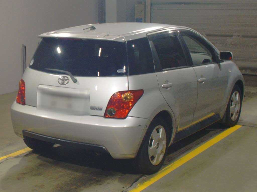 2003 Toyota IST NCP61[1]