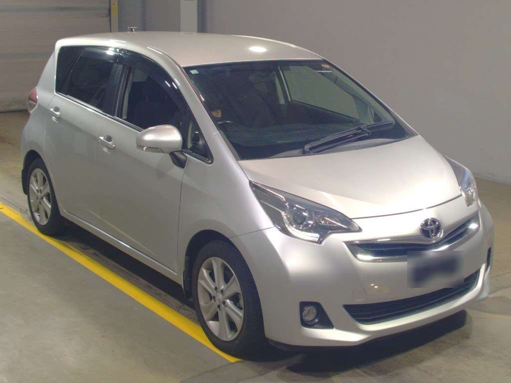 2014 Toyota Ractis NCP120[2]