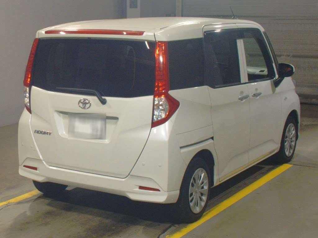 2019 Toyota Roomy M900A[1]