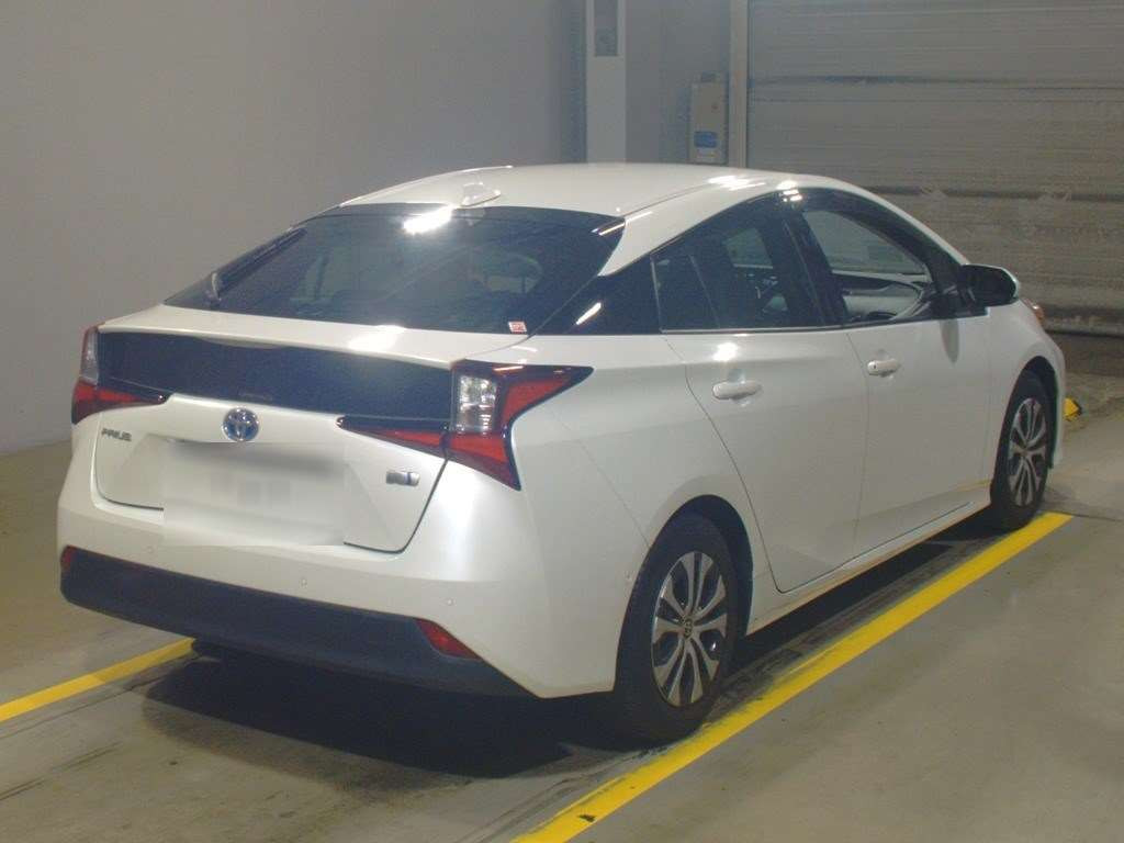 2021 Toyota Prius ZVW51[1]