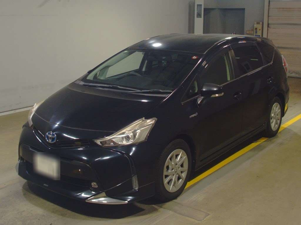 2014 Toyota Prius alpha ZVW41W[0]