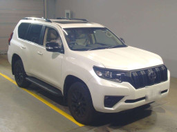 2023 Toyota Land Cruiser Prado