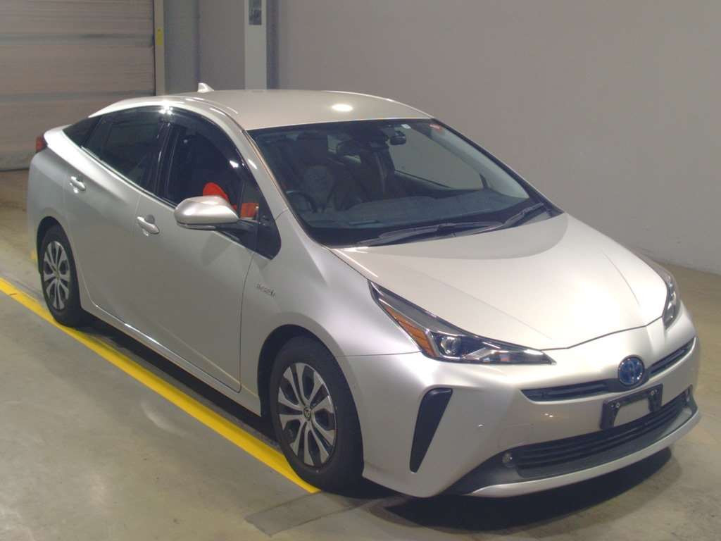 2019 Toyota Prius ZVW51[2]