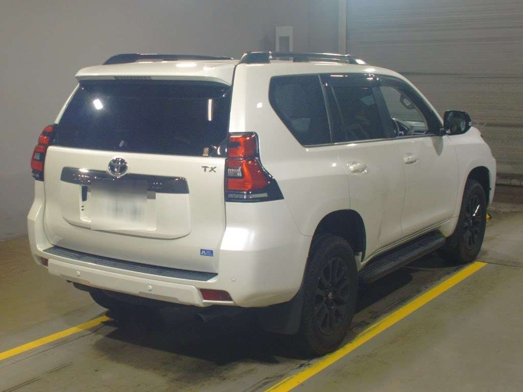 2022 Toyota Land Cruiser Prado TRJ150W[1]